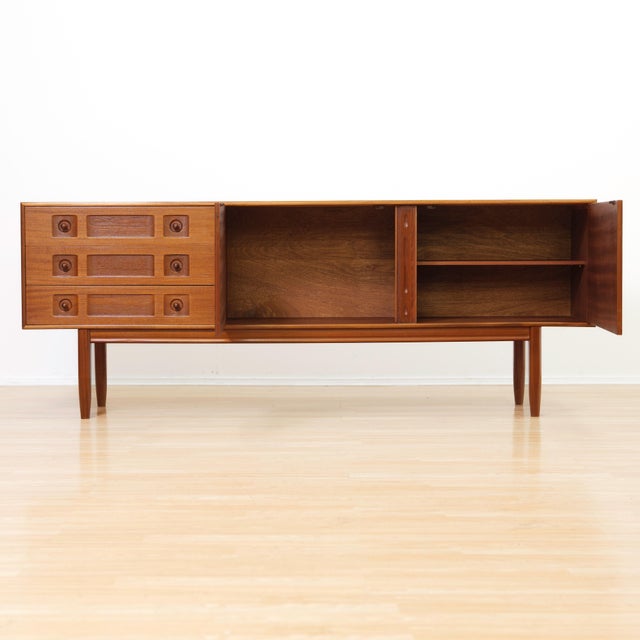Mid-Century Modern Mid Century Teak Credenza by McIntosh of Kirkcaldy 1960s For Sale - Image 3 of 11