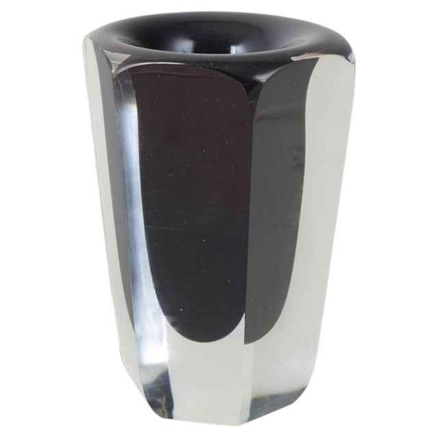 1970s Faceted Art-Glass Vase by Vicke Lindstrand for Kosta Boda, 1970s For Sale - Image 5 of 5