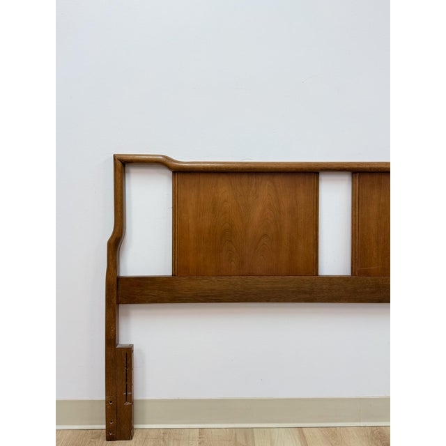United Furniture Corporation United Furniture MCM Solid Walnut Queen Headboard Vintage Solid Wood Piece For Sale - Image 4 of 12