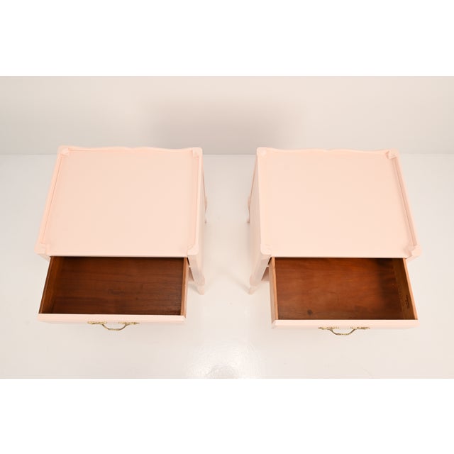 Henredon French Provincial Louis XV Style Pink Lacquered Nightstands, Pair | Newly Refinished For Sale - Image 9 of 15
