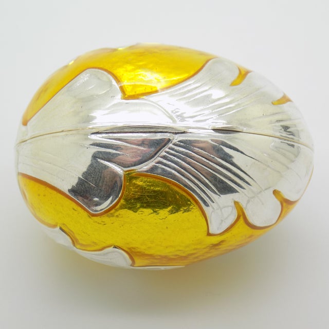 1980s Vintage Italian Handmade Genuine Sterling Silver 925 Florentine Life Size Egg Shaped Box, 1980s For Sale - Image 5 of 13