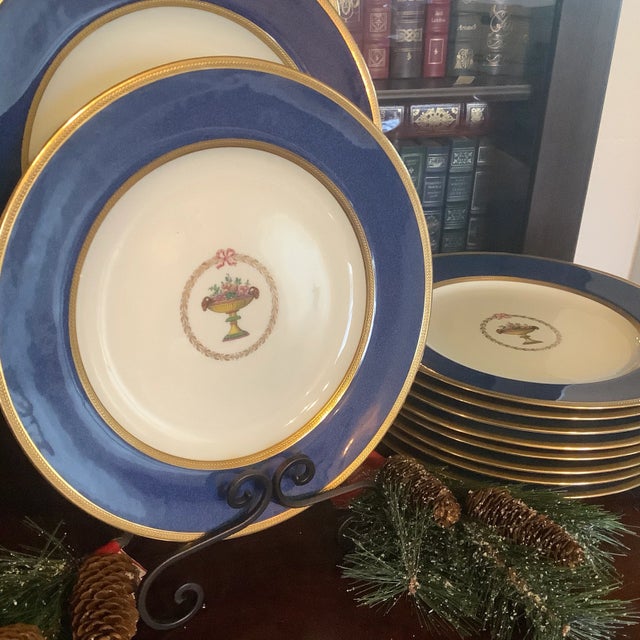 Ceramic Set of 12 Spode Copelands Cobalt Dinner Plates, Acid Etched Gold For Sale - Image 7 of 13