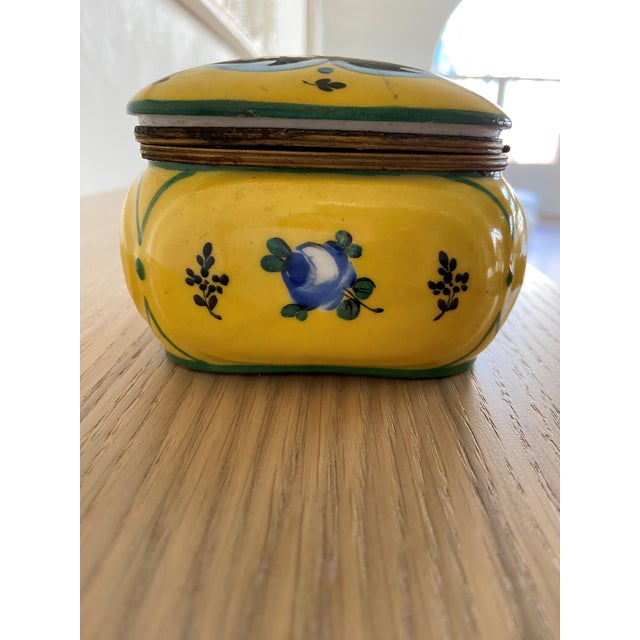 Early 21st Century Antique Sevres Handpainted Keepsake Box With Ormolu Clasp For Sale - Image 5 of 9