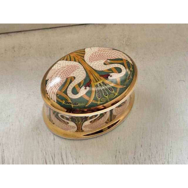 Small English Swans and Bullrush Fine Bone China Lidded Box For Sale - Image 4 of 7