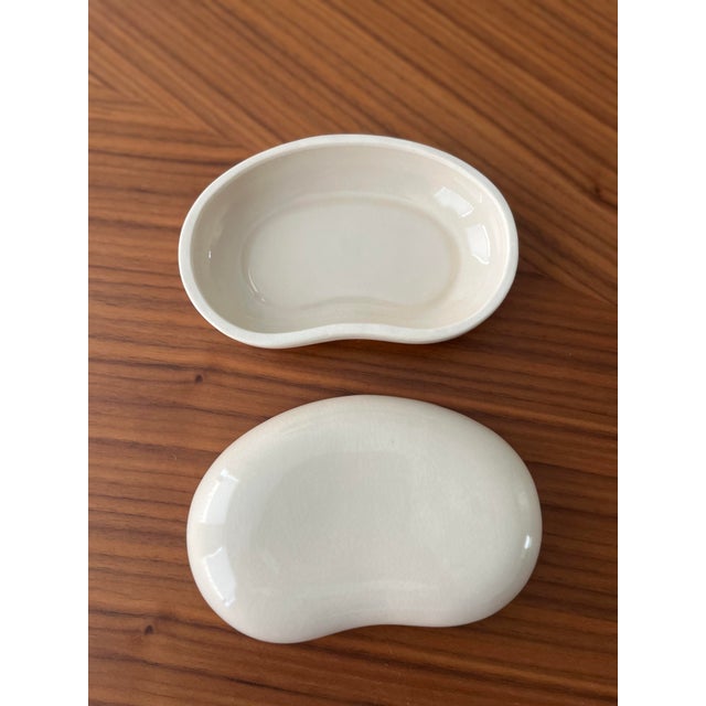 1970s 1970s Elsa Peretti for Halston Jumbo Lidded Ceramic Bean Dish For Sale - Image 5 of 8