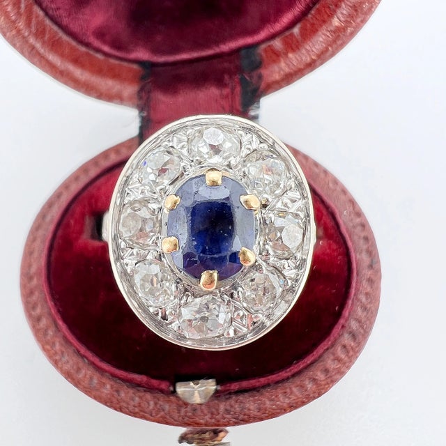 1970s Vintage Gold, Sapphire and Diamond Halo Ring, Size 6 For Sale - Image 5 of 6