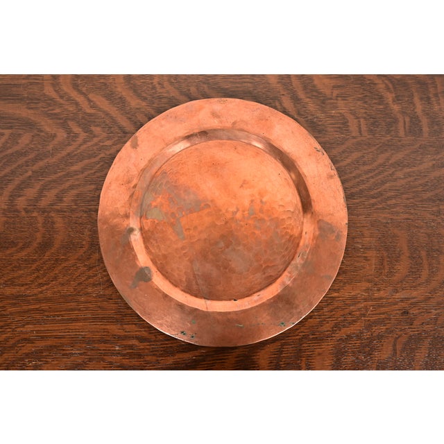 Copper Roycroft Style Arts & Crafts Hammered Copper Charger Plate or Tray For Sale - Image 8 of 11