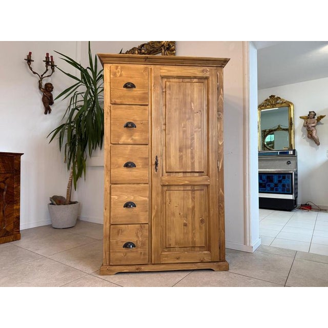 *Antique Alpine-style cupboard, spruce wood farmhouse cupboard/bread cupboard* Dimensions: Height x Width x Depth 160 x...