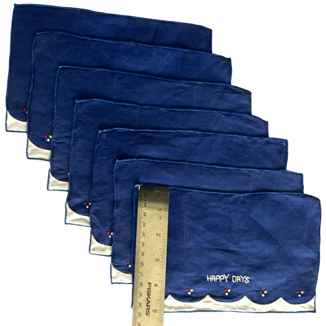 Set of 7 Vintage 1960s Hand-Embroidered "Happy Days" Linen Cocktail Napkins Äì Scallop Edge Detail For Sale In Jacksonville, FL - Image 6 of 6