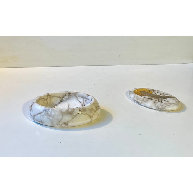 Vintage White Marble Jewelry Trinket with Bird Intarsia, 1970s For Sale - Image 6 of 8