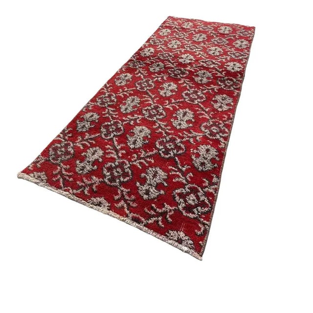 Turkish Hand-Knotted Kayseri Rug For Sale - Image 9 of 11