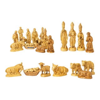 Mid-20th Century Bethlehem Olive Wood Nativity Set, 15 Pieces, Master Carved With Provenance For Sale