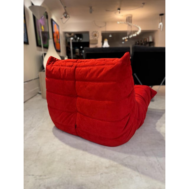 Set of Red Alcantara Togo Fireside Chair & Ottoman by Michel Ducaroy for Ligne Roset For Sale - Image 5 of 9