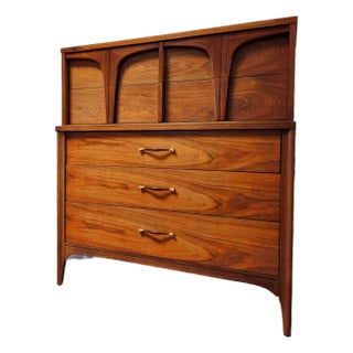 1960s Walnut Original Mid Century Modern Tall Dresser Highboy For Sale