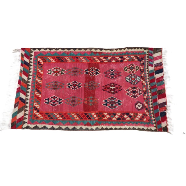 Textile Vintage Tribal Qashqai Kilim | 5x8 Vibrant Pink Geometric Rug For Sale - Image 7 of 10