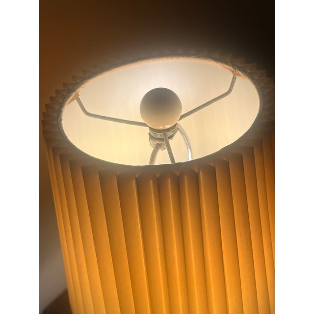 Vintage 1978 Ef & Ef Industries Floral Milk Glass Table Lamp For Sale - Image 4 of 4