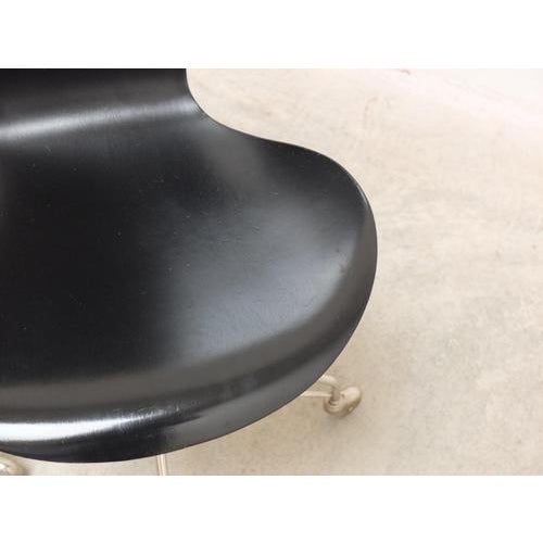 1st Edition 3117 Swivel Desk Chair by Arne Jacobsen for Fritz Hansen, 1955 For Sale - Image 6 of 17