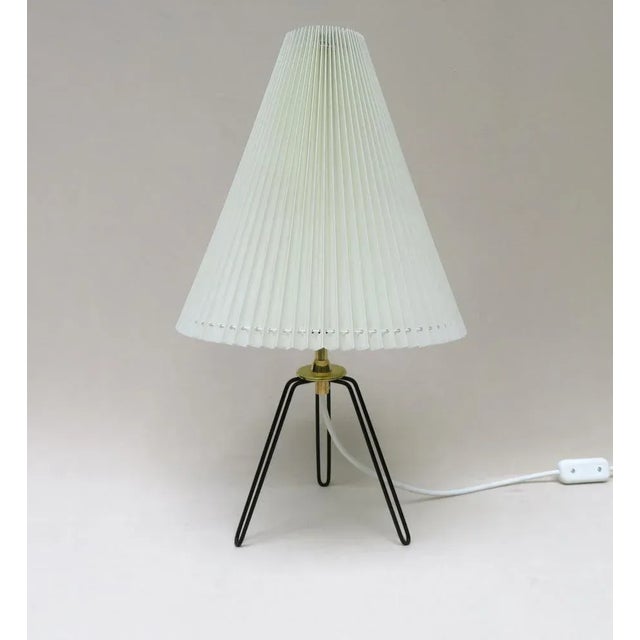 Minimalist Pleated Screen Plastic String Table Lamp, 1960s For Sale - Image 4 of 18