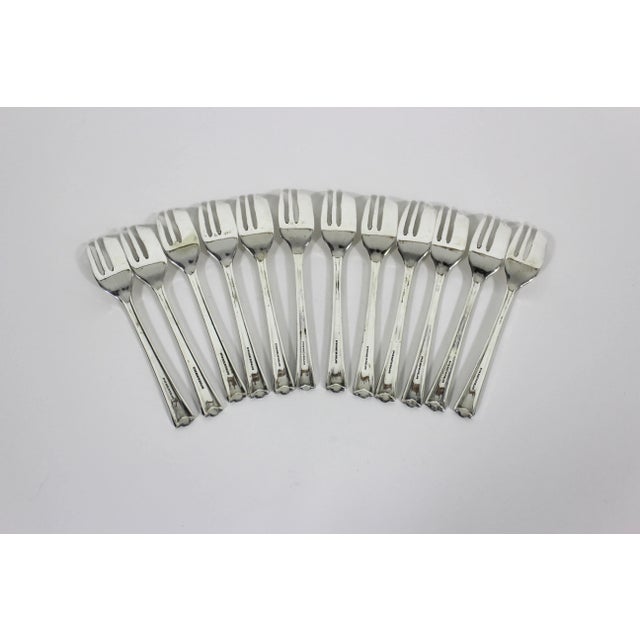 Vintage English Silver Plated Pastry Cake Dessert Forks in Original Case- 12 Pieces For Sale - Image 4 of 10
