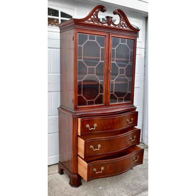 Vintage Chippendale Style Mahogany China Cabinet Hutch Serpentine Swan Neck For Sale - Image 15 of 15