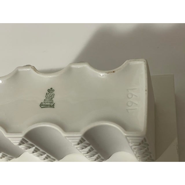 White 1960s Mid-Century Modern Geometric Horizontal Bisque Porcelain Vase Heinrich Selb, Bavaria Germany For Sale - Image 8 of 10