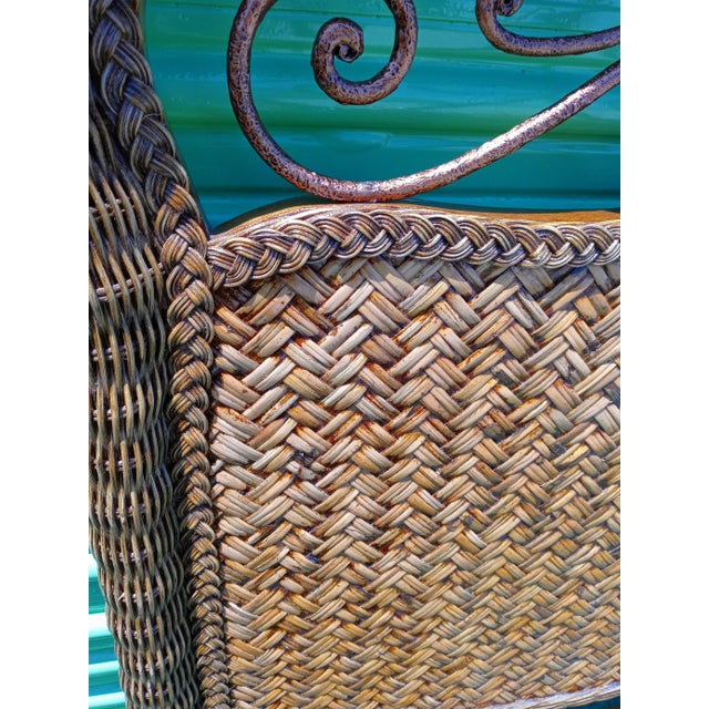 An incredible extremely high quality curvy weaved wicker queen size headboard. The headboard features a heavy duty curvy...