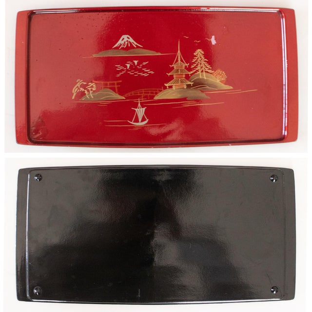 C. 1940s Showa Era Japanese Lacquered Sake and Bowls Sets in Original Cases For Sale - Image 13 of 18