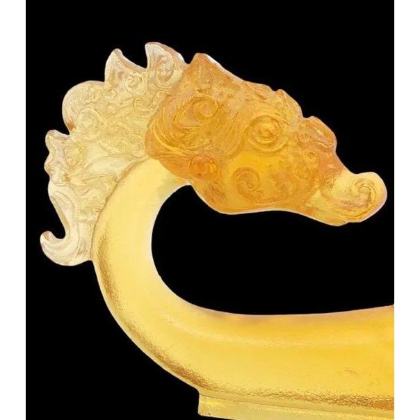 Contemporary 2002 Signed Liuligongfang Amber Crystal Dragon Ruyi Sculpture, Limited Edition No. 483, Loretta Yang Pâte De Verre Art Glass, Chinoiserie Decor For Sale - Image 3 of 9