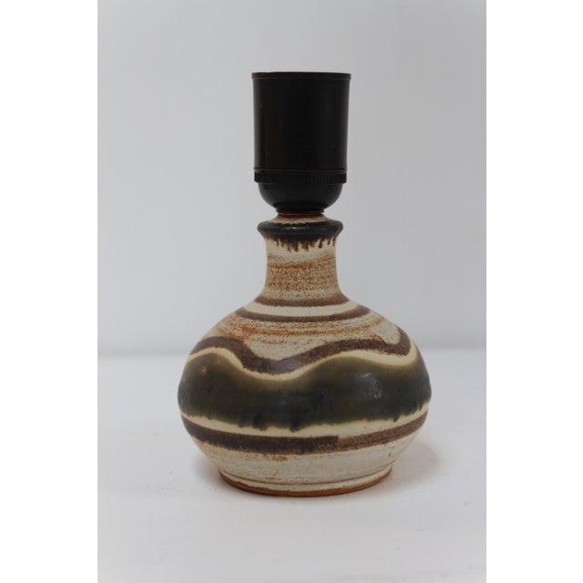 Small Danish Modern Brown Ceramic Table Lamp by Jette Hellerøe, 1960s For Sale - Image 17 of 17