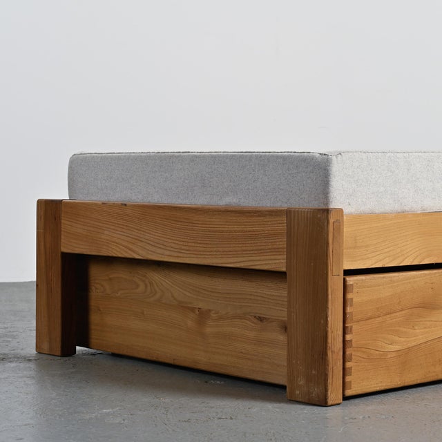 Gray Pine Daybed from Atenor, France, 1970s For Sale - Image 8 of 16