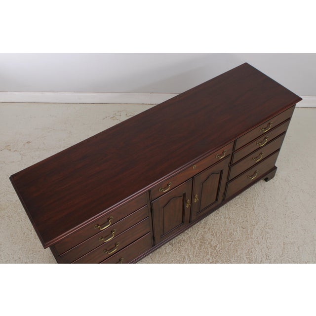 Henkel Harris Mahogany Georgian Style Dresser For Sale - Image 9 of 18