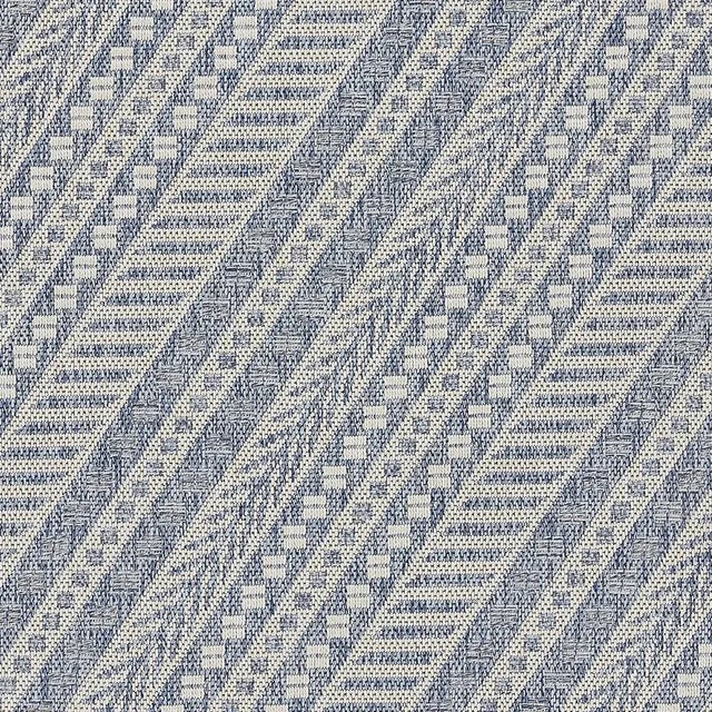 Blue Momeni Contemporary Indoor/Outdoor Hampton Meadow Rug in Blue, 3'3" x 5' For Sale - Image 8 of 9