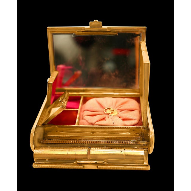 Cartier Cartier 18 Karat Yellow Gold Vanity Case 279 Grams, Art Deco, 279 Gm Gold, Rare For Sale - Image 4 of 18