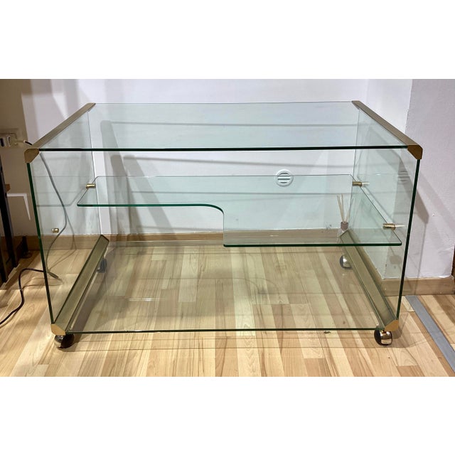 Brass and Crystal Mobile Bar Trolley by Pierangelo Gallotti for Gallotti & Radice, 1970s For Sale - Image 11 of 11