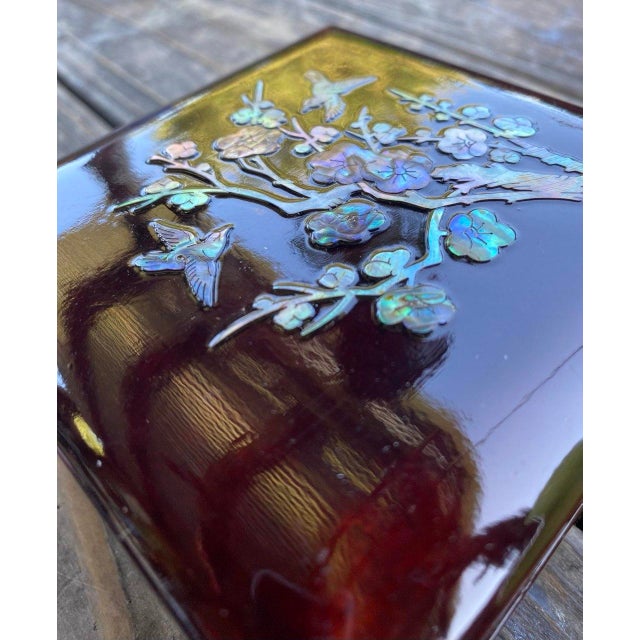 Mid-Century Modern Mid 20th Century Korean Lacquer Vanity Box With Iridescent Mother-of-Pearl Inlay For Sale - Image 3 of 9