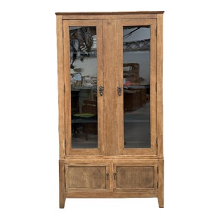 Early 20th Century Oak Display Cabinet For Sale