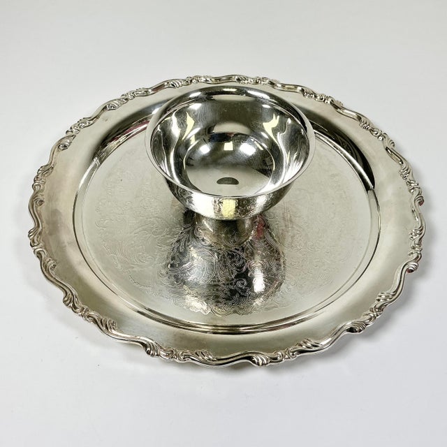 Oneida Mid-Century Hollywood Regency Traditional Baroque Oneida Silverplate Tray With Attached Dip Bowl For Sale - Image 4 of 9
