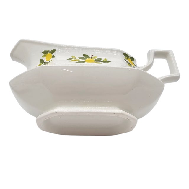White Heritage English Ironstone Gravy Boat With Underplate – Lemon Tree by Johnson Bros For Sale - Image 8 of 11