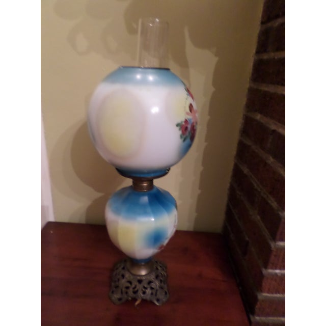 Antique GWTW Porcelain 20" Lamp & Ornate Brass Base W/ Hand Painted Cherubs For Sale - Image 4 of 10