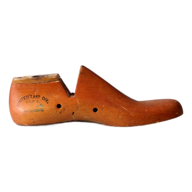 Vintage 1930s Wooden Shoe Last Form United Shoe Machinery For Sale
