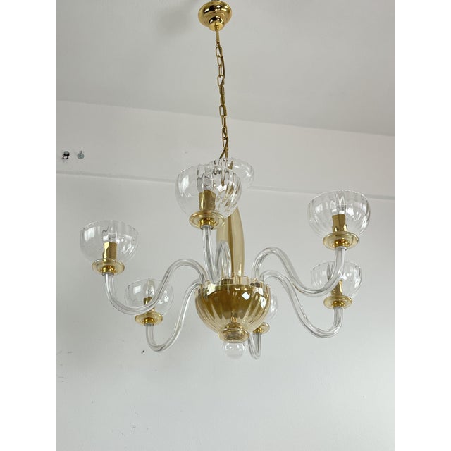 Handmade Murano glass chandelier with 6 lights in the style of the "Murano Masters" of the 1980s Intact and in excellent...