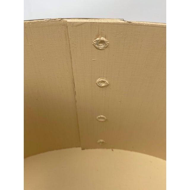 Rare Graduated Pair of 1992 Signed Betty MacLaren Nantucket Boxes – Black Lamb Exclusives For Sale - Image 11 of 16