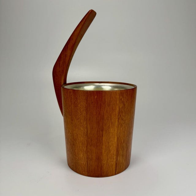 Mid-Century Teak Wine Cooler, Italy, 1960s, in Very Good conditions. Designed 1960 to 1969
