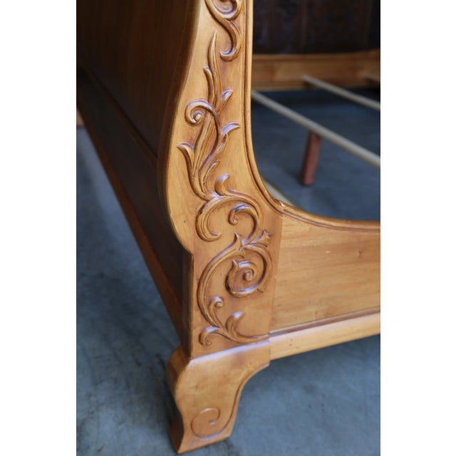1990s Ethan Allen King Legacy Carved Sleigh Bed For Sale - Image 5 of 7