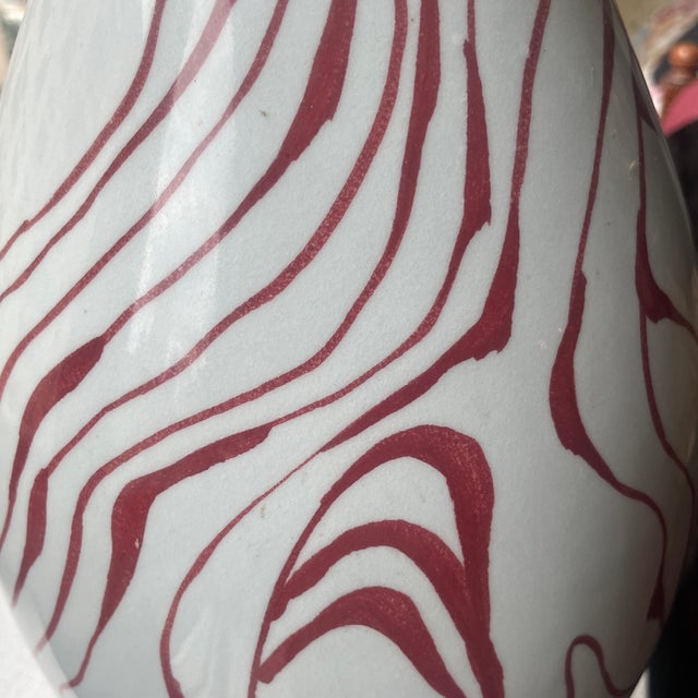 2010s Bunny Williams Red Marbleized Lamp For Sale - Image 5 of 9