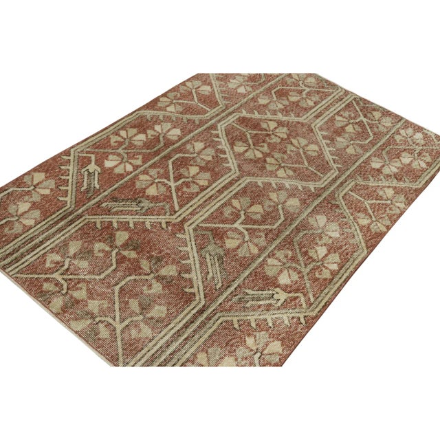 This vintage 4x6 rug is a new addition to Rug & Kilim’s Mid-Century Pasha Collection. This line is a commemoration, with...