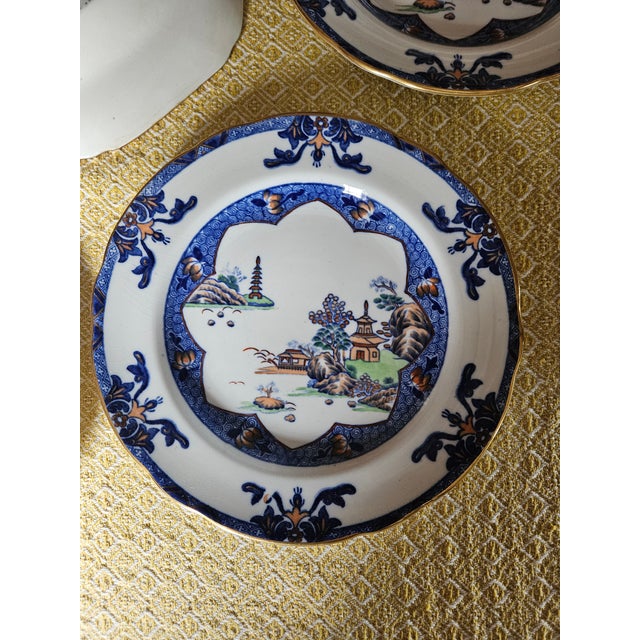 Chinoiserie Antique Copeland Spode 8.75" Plates With Chinoiserie Design Set of 8 Plus Matching Plstter For Sale - Image 3 of 6