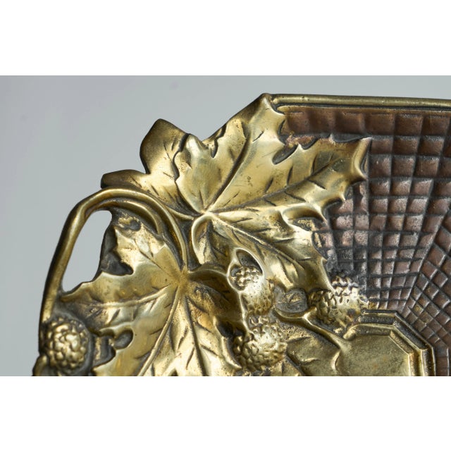 1920s Art Deco Bowl with Leaves in Brass, 1920s For Sale - Image 5 of 10