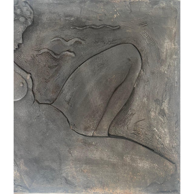 Metal Cast iron fireback depicting a naked woman signed Bonnefoit, 1987 For Sale - Image 7 of 12
