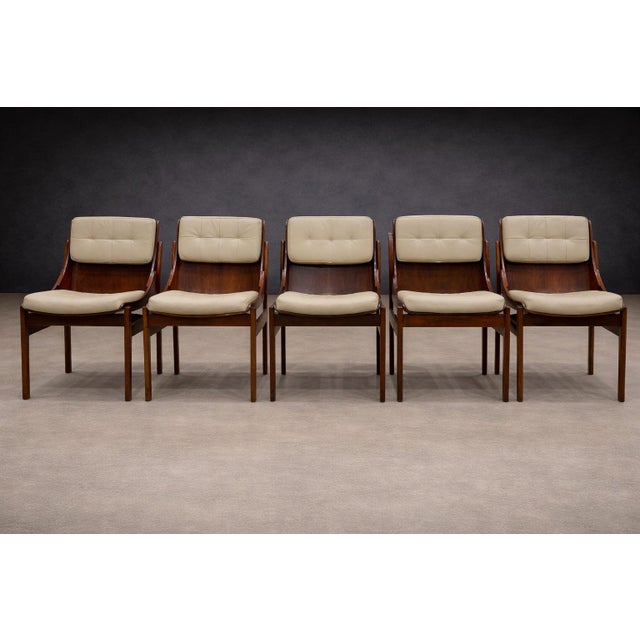 Wood Brazilian Modern Set of Five Rosewood & Leather Dining Chairs, Jorge Zalszupin, Brazil, 1960s For Sale - Image 7 of 14